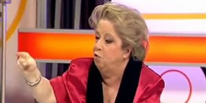 La periodista y escritora María Antonia Iglesias, en uno de sus intensos debates del programa La Noria en Telecinco